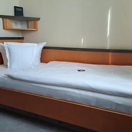 Landhotel Zur Alten Post Guest house 2*