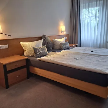 Landhotel Zur Alten Post 2*